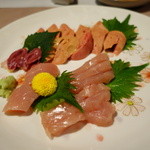 じどりや 穏座 - お造り　白肝プラスで