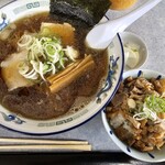 文ちゃんラーメン - だしそば（850円）＋チャーシュー丼（300円）