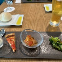 The Living Room with SKY BAR - 
