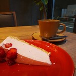 NOBORITO ARCH - レアチーズケーキ、ブレンドコーヒー