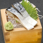 Small serving of sashimi SABAR (marinated mackerel, marinated mackerel, seared marinated mackerel)