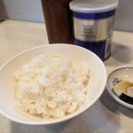 めん八 - ライス（100円）