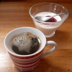 初よし - 美味しいスムージーデザートとサービスコーヒー‥