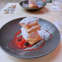 BISTRO DOUBLE -  BISTRO DOUBLE -