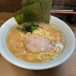 寿々喜家 - ラーメン（中）