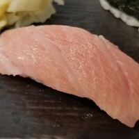 鮨処 竜敏 - トロ。