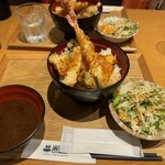 Masu Sara - 天丼　サービスサラダとお味噌汁