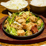 Teke Teke - 肉増し チャンピオン焼き定食 