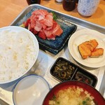 Kaisen Izakaya Oozeki - まぐろ中落ち　焼魚付き　ランチ　900円税込