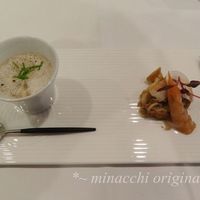 レストラン ラ・フロレゾン・ドゥ・タケウチ - 前菜　フォワグラのスープとまこも茸と天使の海老