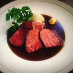 100g Saga beef roast beef cooked on a hot plate - served with special gravy sauce and truffle potatoes