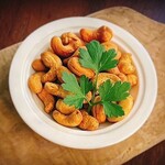 smoked cashew nuts