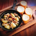 Potato and smoked bacon Ajillo