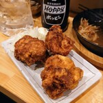 国民酒場じぃえんとるまん - 鶏の唐揚げ380円