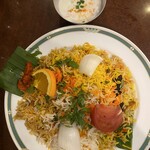 Halima kebab biryani - ライタとベジタブルビリヤニ