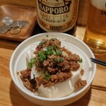 国民酒場じぃえんとるまん - 肉ミソやっこ280円