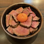 Nihombashi Nikutomo - ローストビーフ丼