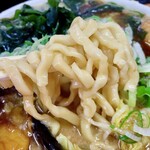 Ramen Takahashi - 平打ち麺がスープに良く絡んでとても美味しい