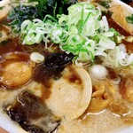 Ramen Takahashi - ハマグリ、ホタテ、つぶ貝などのエキスたっぷりなスープ