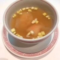 赤坂璃宮 赤坂本店 - フカヒレ入りワンタンスープ