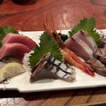 Eboshi - 地魚の刺身盛り合わせ
