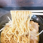 麺や夏目 - 北海道味噌らぁめんの麺