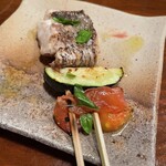 Sumibi Yakitori Yakikura - 鯛と夏野菜の野菜串。毎度ながら普通のイタリアンなんかは超絶…