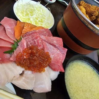 まぐろ王国 大ちゃん - 料理写真: