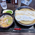 Udon Ya Kazu - 肉汁うどん（850円）＋麺大盛（100円）