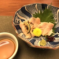 桑名蛤料理・蛤しゃぶしゃぶ 貝新 - 蛤の炙り 刺身