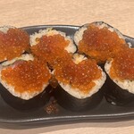 Sushi To Masu - MASのとろたく太巻き1,380円
                        ➕いくらのせ400円