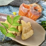 お食事処 だんらん日和 - 本日のランチ(\1,980) 副菜：地物竹の子と佐渡サーモンのお刺身