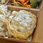 アルプスごはん - アルプスごはん弁当 裏いなりのコロッケ