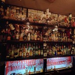 夢酒OGAWA パイプのけむり - 写真ほぼ中央にあるフィギュアは「松井秀喜（ゴジラ）」だと仰っていました。