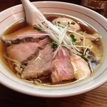 らーめん　かねかつ - らーめん（豚叉焼味玉）