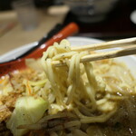 Saitama Tammen Yamada Tarou - （2024/4月）たっぷり野菜の担々タンメンの麺