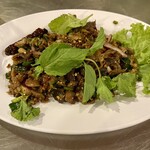 Baan E-Sarn Mungyos - ラープ　アヒル肉