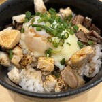 宍道湖しじみ中華蕎麦 尊 - 炙りチャーシュー丼