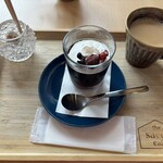 The sacca cafe - コーヒーゼリーとホットミルクコーヒー
