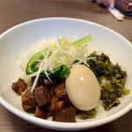 Chunsuitan - 魯肉飯 930円