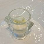 ソンブルイユ TOKYO - 一口のお楽しみ　ホワイトアスパラのムース