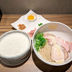 Roppongi Tsunagu - 麺