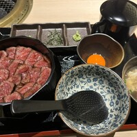 炭火和牛焼肉もうもう亭 広小路店 - 