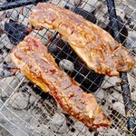 魚太郎 浜焼きバーベキュー  - 中落ちカルビ