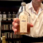 Blues'Bar Shine - こんな小っこい200mlのボトルで税抜¥4,800もする^^;