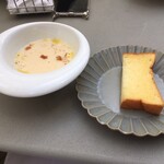 Terrace Dining TANGO - ランチ　スープ、ブリオッシュ