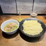 Machida Shiruba Shio Ra-Men Shinka - 進化のつけ麺はトゥルントゥルン