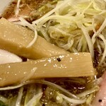 醤油らーめん ピース - このメンマも美味いぞ