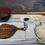 Sugikuni Shouten - ごはんセットには…味噌汁とお新香＆海苔の佃煮