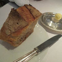 レ セゾン - パン・デ・ザミ